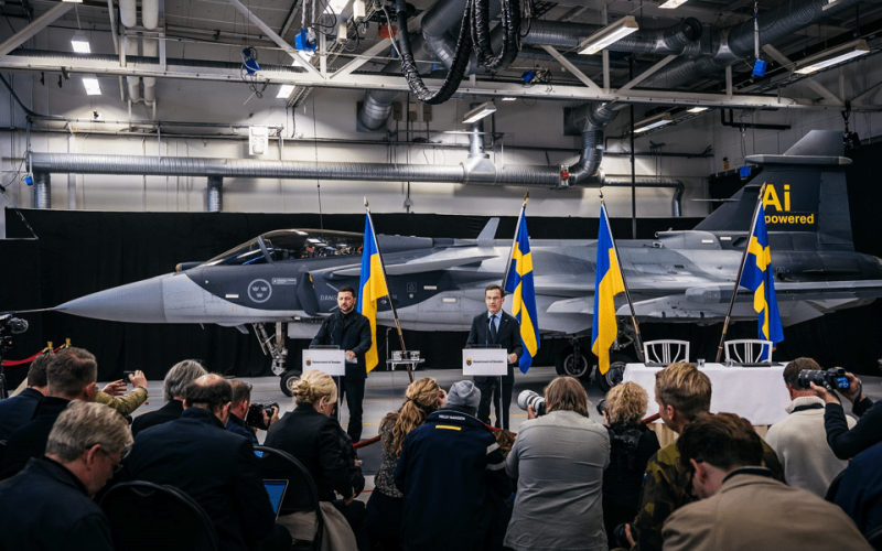 Aviões de guerra europeus firmam acordo inédito para fornecer bilhões em armamentos à Ucrânia