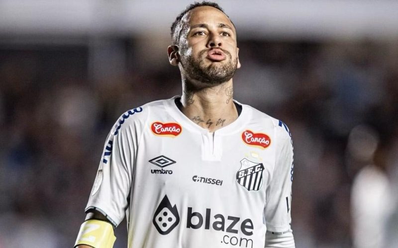 Campeonato Brasileiro Retorna com Dois Confrontos e Ausência de Neymar