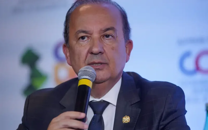 Jorginho Mello dispara ofensas contra líder indígena: “Volte para o lugar de onde veio