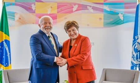 Brasil transforma sua trajetória ao se tornar credor do FMI após 16 anos de mudanças audaciosas.